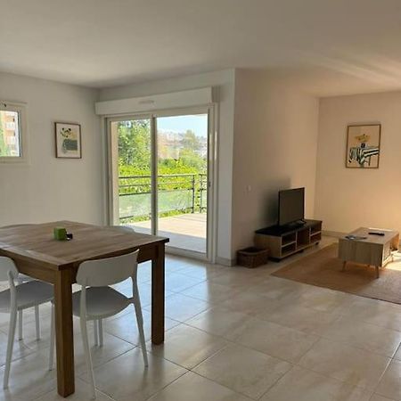 Suberbe Appartement Climatise Avec Terrasse Saint-Raphaël Esterno foto